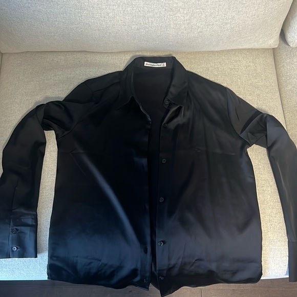 Abercrombie Long-Sleeve Satin Button-Up Shirt - Size S - Black - Picture 3 of 5